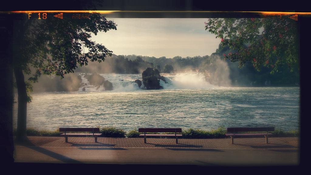 Rooms-Zimmer Neuhausen Am Rheinfall Eksteriør bilde