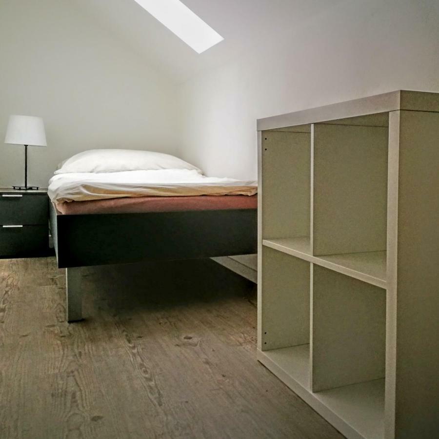 Rooms-Zimmer Neuhausen Am Rheinfall Eksteriør bilde