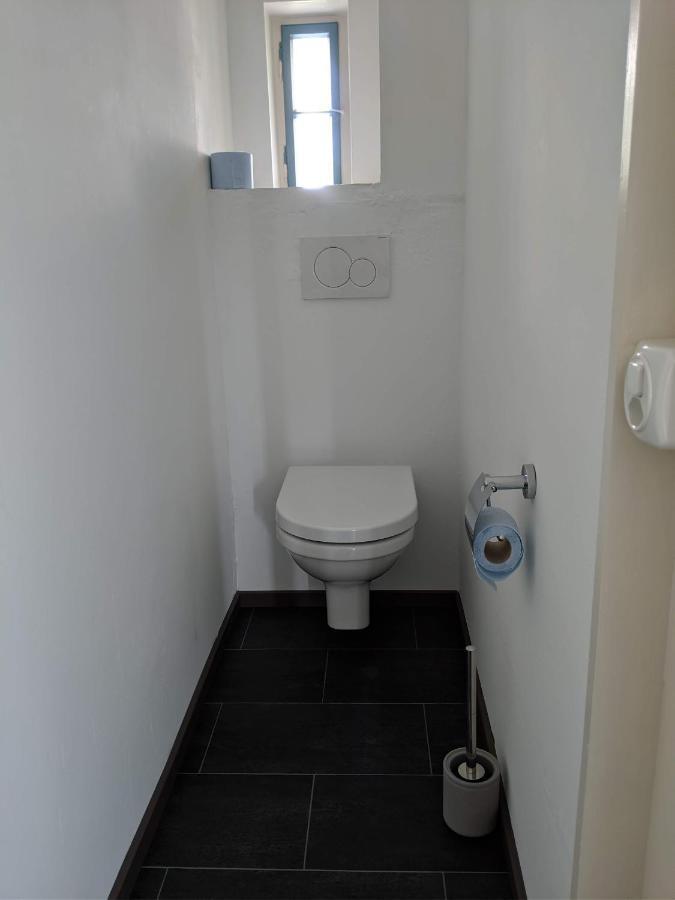 Rooms-Zimmer Neuhausen Am Rheinfall Eksteriør bilde